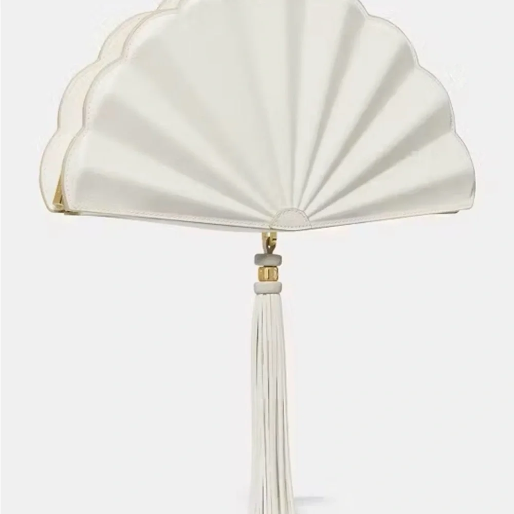 Kate Spade lotus fan clutch in meringue | white clutch decorative purse bridal
